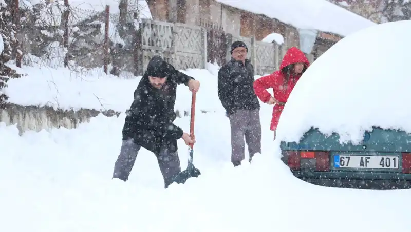 14 Nisan Okullar Tatil Mi? Kar Tatili ile Hangi İllerde Okullar Kapalı?