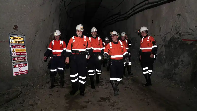 Bakan Işıkhan, Altın Madeninde Çarpıcı Açıklamalarda Bulundu