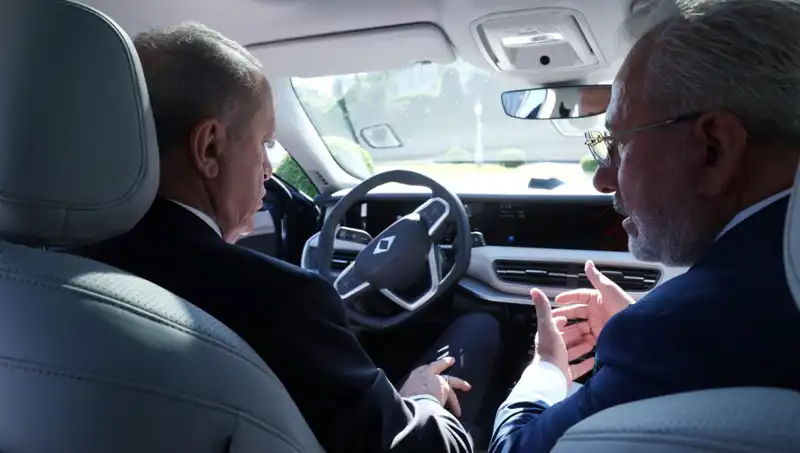 Cumhurbaşkanı Erdoğan, Togg'un Yeni Modelini Tanıtarak Geleceğe Yol Aldı