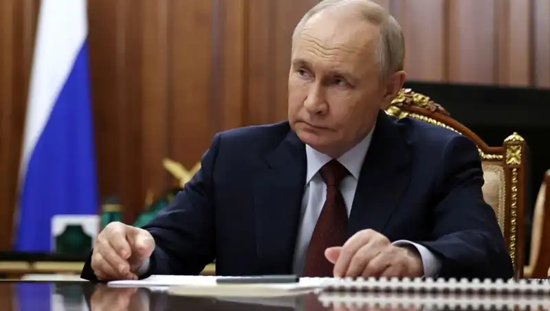 : Putin’in Dijital Gulag Planı: Rusya'da Satılan Her Cihazda Olacak Uygulama