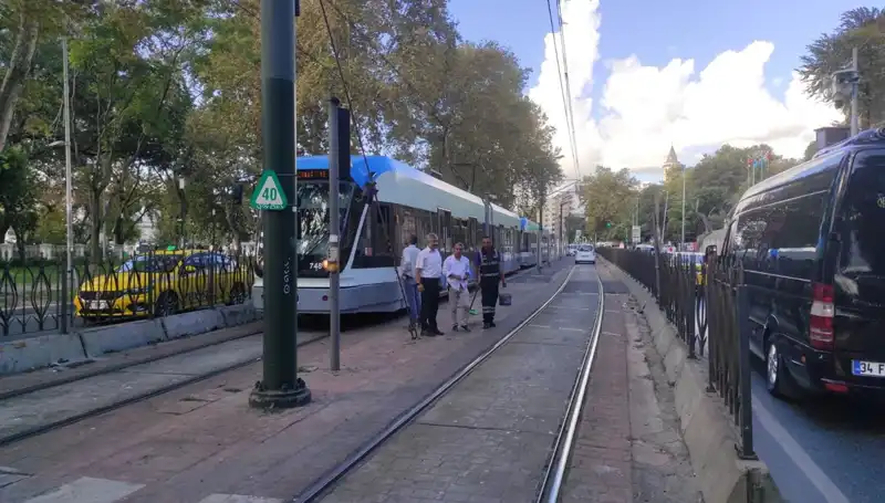 Beyoğlu'nda Tramvay Kazası: Yaya Hayatını Kaybetti