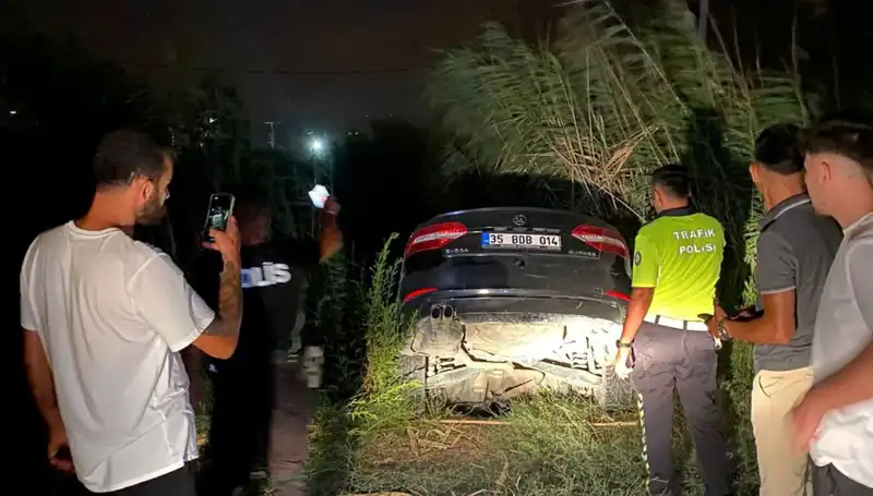 Dur İhtarı İle Kaçan Trafik Magandası Dere Yatağına Düştü!