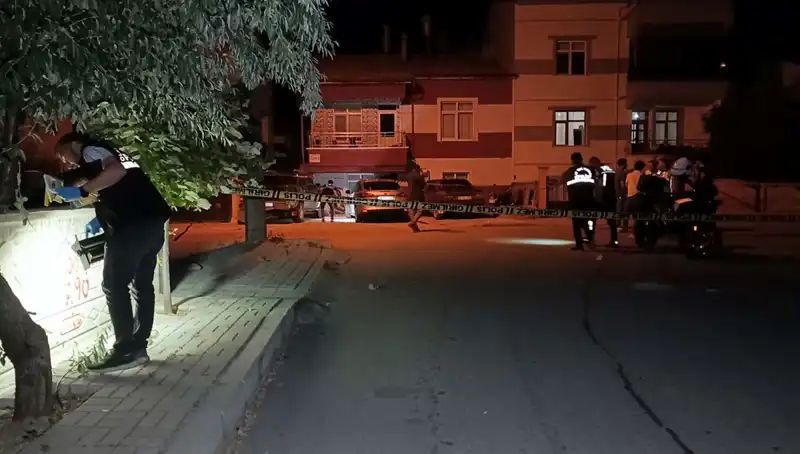 Karaman'da Kanlı Gece: Genç Adamın Kız Arkadaşıyla Olan Tartışması Büyüdü