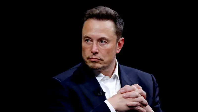 Musk’ın Çarpıcı Açıklaması: "Robotlar Cerrahları Geçecek, Tarihi Belirledi!"