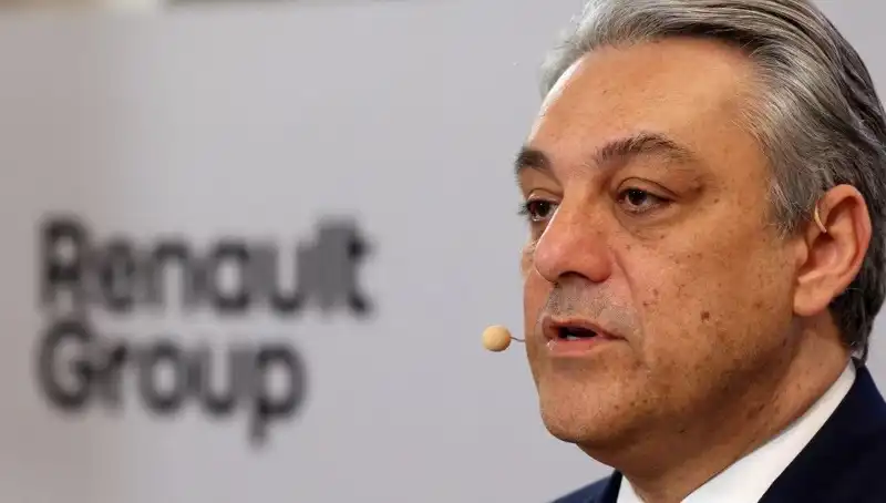 Renault’da Üst Düzey İstifa: Yeni Yönetim Yapılanması Yolda mı?
