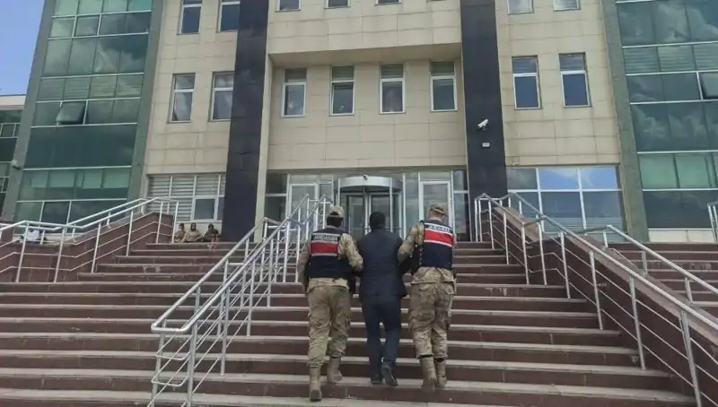 Hapis Cezasıyla Aranan Şahıs, Saklandığı Yerde Elde Edildi!