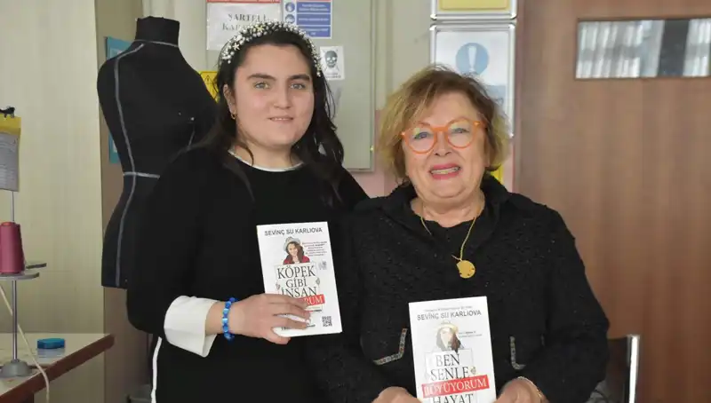 7 Yaşında Disleksi Tanısı Alan Genç Modacı ve Yazar
