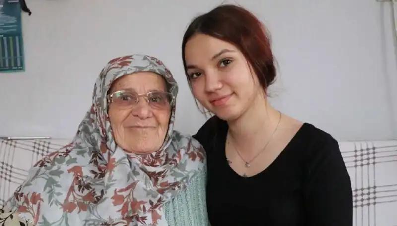 Anneanne Terliği Sebebiyle 4 Yıl Hapis Cezası: Adaletin Sınırı Nedir?