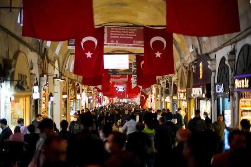Kapalıçarşı'da 100 Milyon Liralık Vurgun: Korumalar ve Çakarlı Araçların Ardındaki Sır