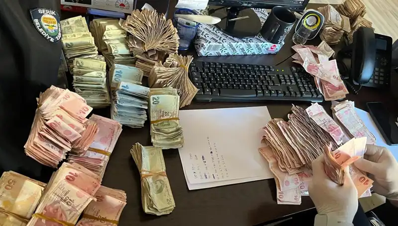İhtiyaç Sahibi Görünüp Zengin Çıkan Dilenci Olaya Neden Oldu
