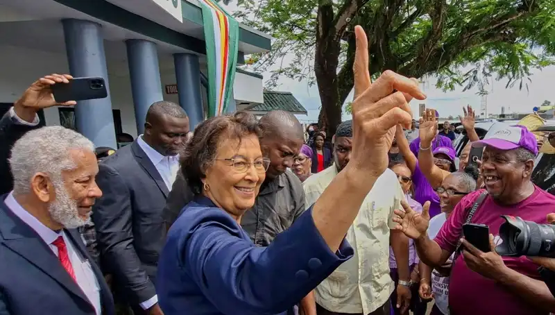 Surinam’da Tarihi An: İlk Kadın Devlet Başkanı Göreve Geldi!