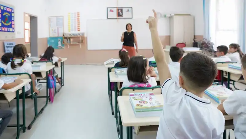 2025 Ücretli Öğretmenlik Başvuru Tarihleri ve Detayları Açıklandı