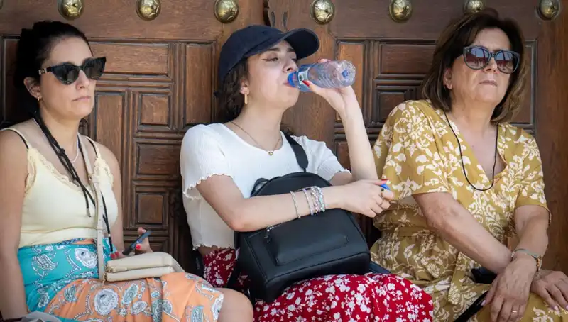 Türkiye'de 23 İlde 40 Dereceyi Aşan Sıcaklık Rekoru Kırıldı!