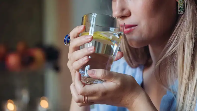 Her Sabah Aç Karnına 1 Litre Su İçmenin Mucizevi Faydaları