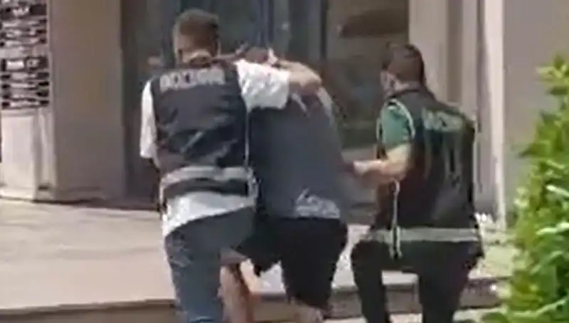 Sınır Dışı Edilen Turist: Sahte Dövizle Alışveriş Yaparken Yakalandı