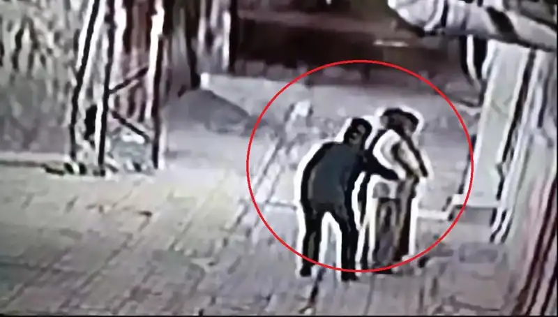 Şaşırtan Operasyon: Polisler Pazarcı ve Simitçi Kılığında Kapkaççılara Geçit Vermedi