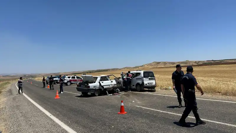 Adıyaman'da Trajik Bir Trafik Kazası: 4 Kişi Hayatını Kaybetti