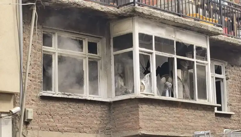 Bursa'da 2 Katlı Evin Yangınında Dramatik Anlar Yaşandı