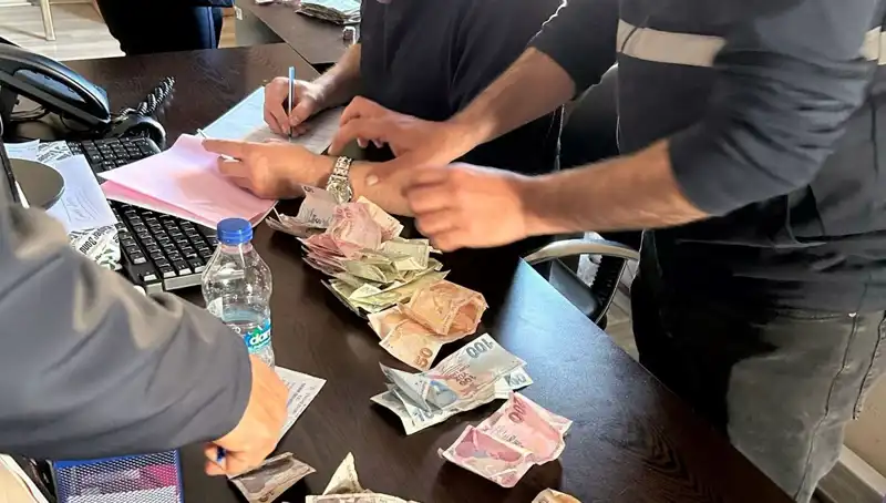 Antalya'daki Dilenci Operasyonunda Şok Edici Bulgu: 19 Bin Lira Ele Geçirildi