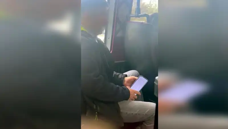 Kadın Tacizcisinin Minibüste Yakalanması Şehri Sarstı