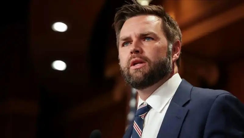 JD Vance: Zelenski ile Görüşmesiyle Gündeme Gelen Politika Figürü