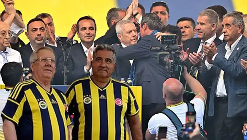 Aziz Yıldırım'ın Ekibinden Ali Koç'a Şok İstifa Çağrısı!