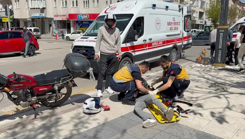 Aksaray'da Motosiklet Kazası: İki Genç Yaralı, Merak Edilenler