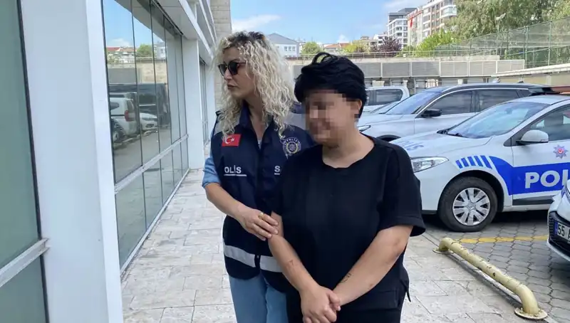 Annesini 11 Yerinden Bıçaklayan Genç, Olayın Sebeplerini Anlattı!